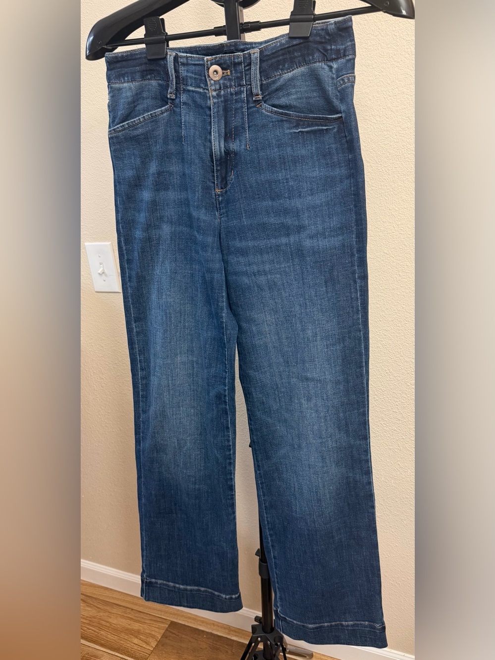 J. Jill Vintage Wash High-Rise Wide-Leg Jeans | Coastal Grandma Minimalist | 4R - Picture 2 of 12